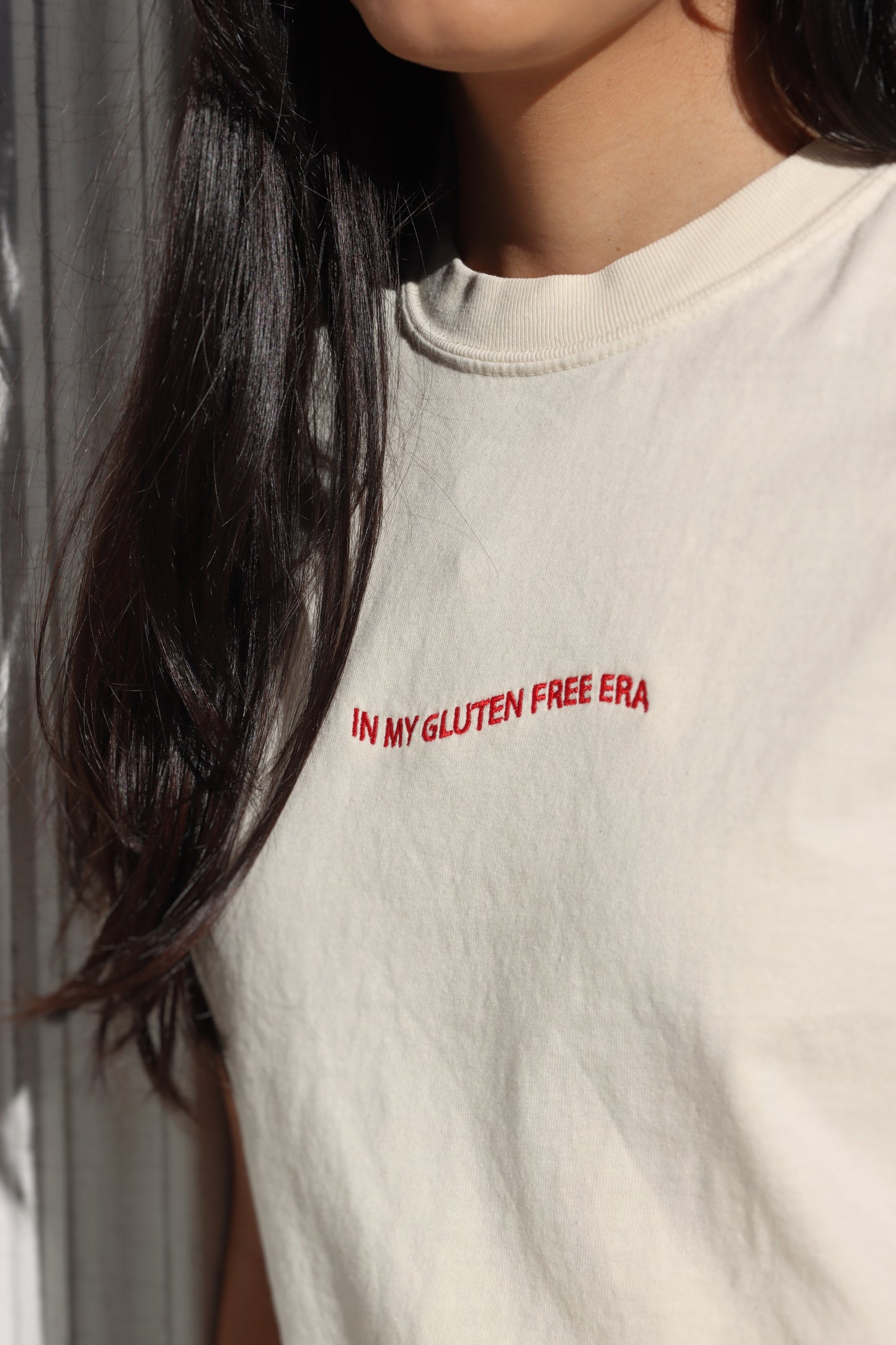"in my gluten free era" embroidered tee - ivory
