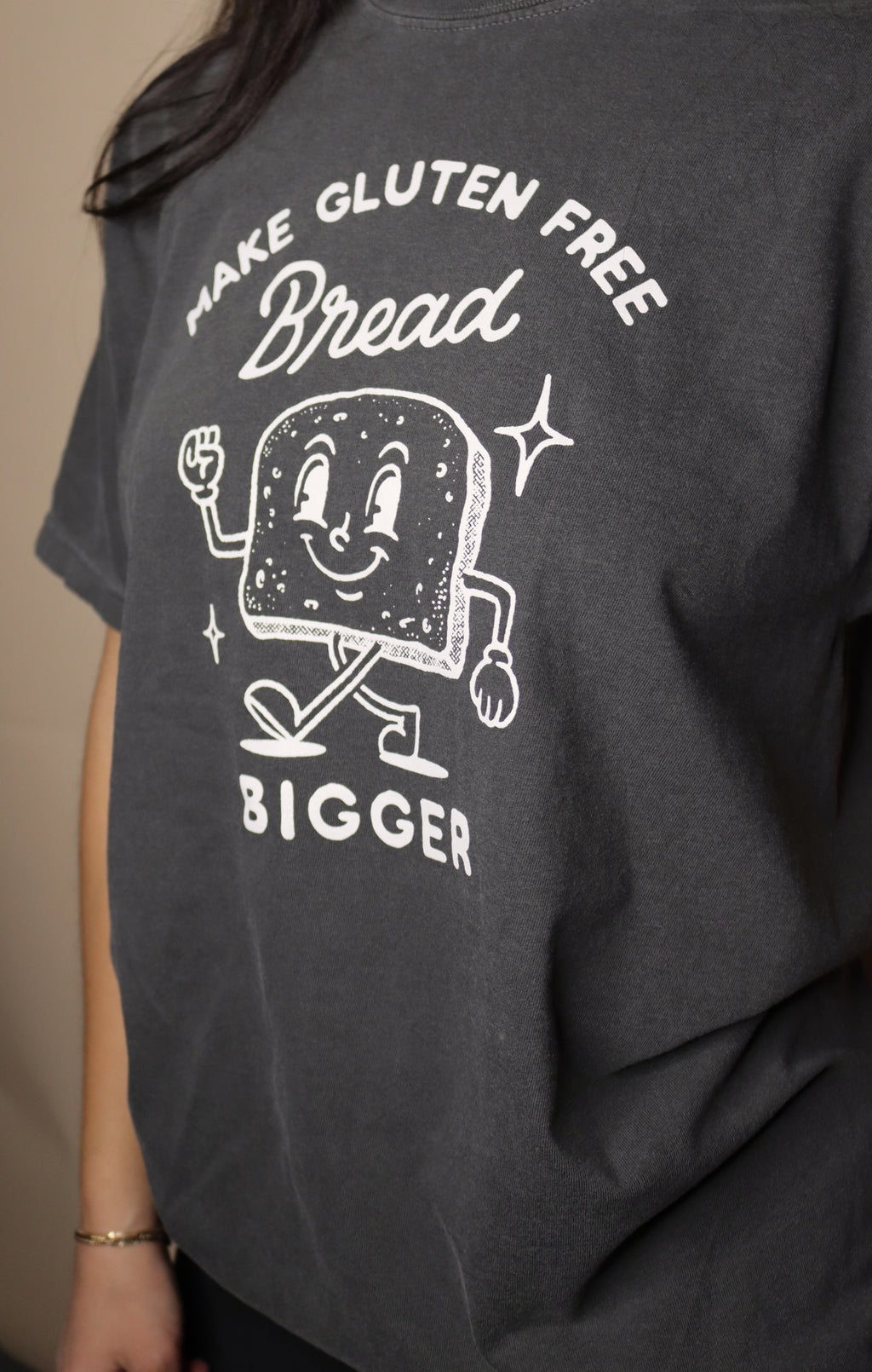 SALE | "make gluten free bread bigger" tee - pepper