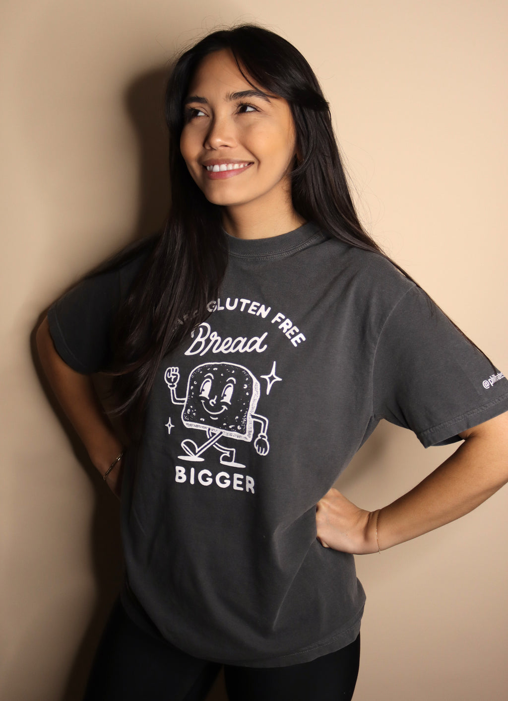 SALE | "make gluten free bread bigger" tee - pepper