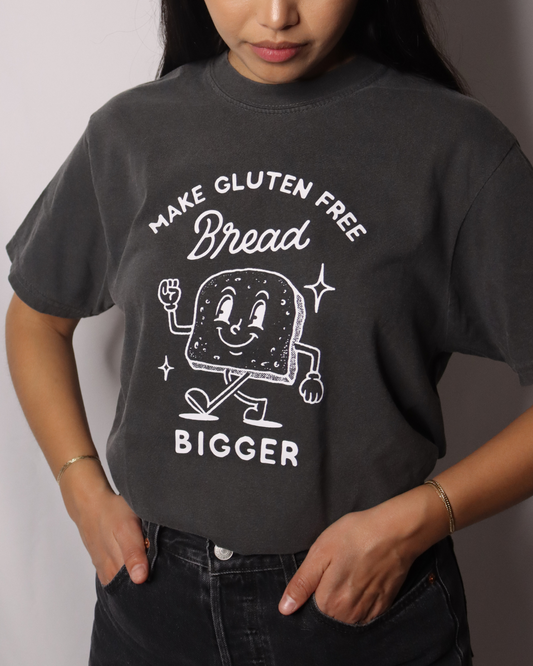make gluten free bread bigger tee (new) - pigment black