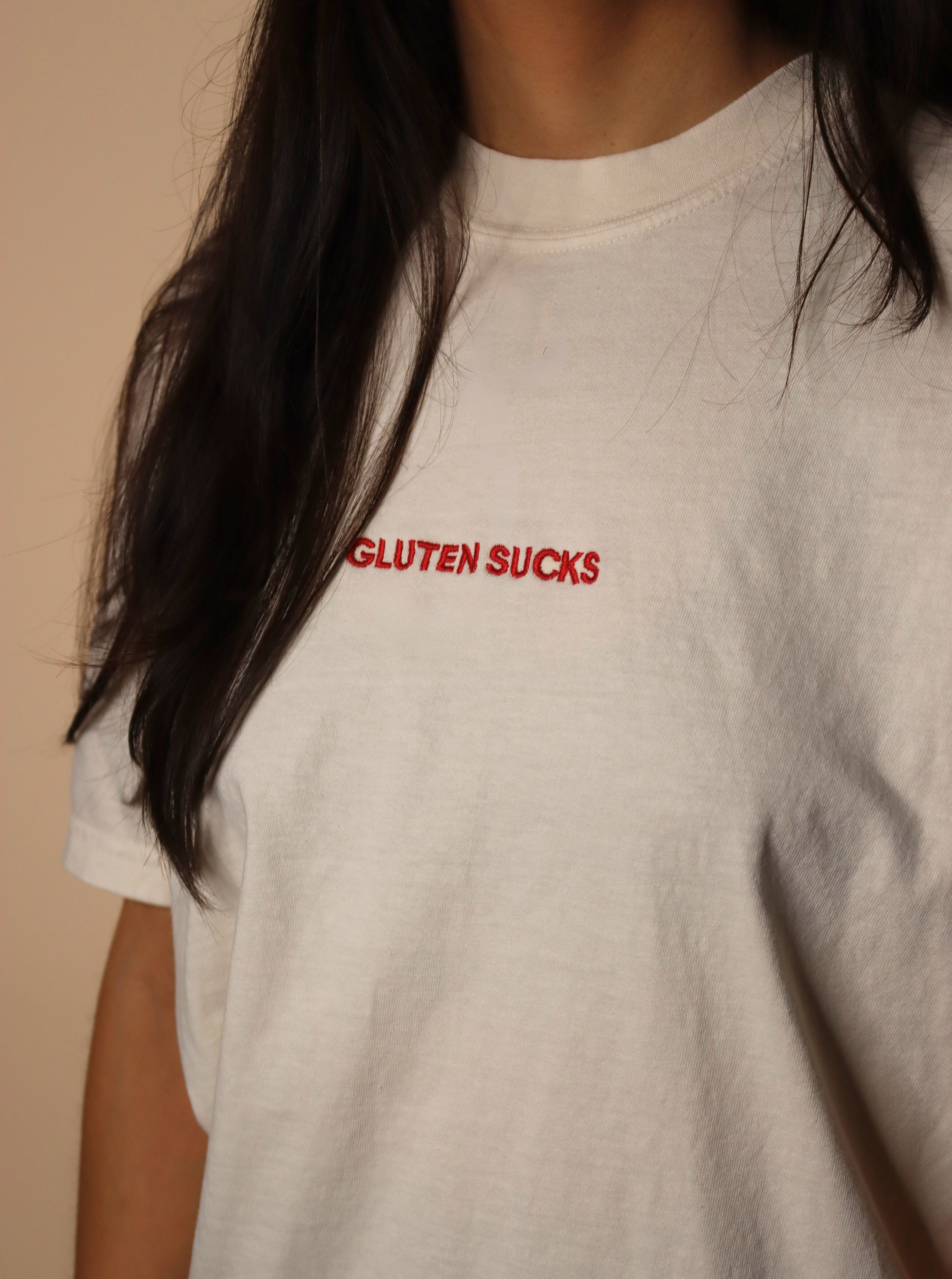 "gluten sucks" embroidered tee - ivory